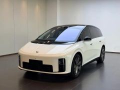 Li Auto i8 Standard Edition - photo 1