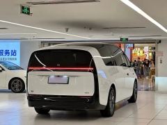 Li Auto Li MEGA 710km Home Edition - photo 19