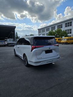 Buick GL8 Luxun 2.0T Exclusive Edition - ფოტო 8