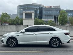 Volkswagen Jetta 300TSI Edition - photo 4