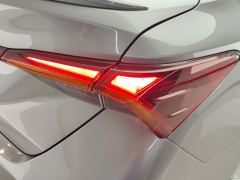 Toyota Avalon 2.5L Automatic Luxury Edition - ფოტო 5