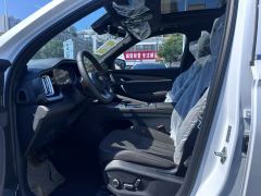 Geely Xingyue L Dongfang Yao 2.0T Automatic two-wheel drive Star Edition - ფოტო 4