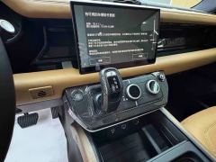 Land Rover Defender 110 3.0T P400 Dark Edition - ფოტო 11