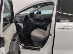 Toyota Sienna Dual-Engine 2.5L Comfort Edition - ფოტო 14