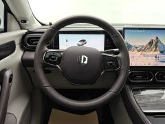 Leapmotor C11 EREV 300 Exclusive Edition - ფოტო 18