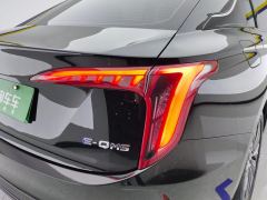 Hongqi E-QM5 500km Travel Edition - photo 5