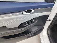 Geely Xingui Xingrui 2.0T Prestigious Edition - photo 13