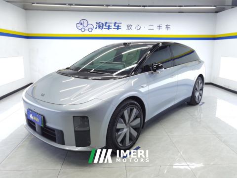2025 Li Auto i6 AWD Edition - автомобиль из Китая
