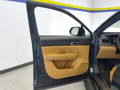 Li Auto Li ONE EREV6 Edition - ფოტო 12