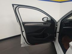 Volkswagen Jetta 300TSI Edition - photo 12
