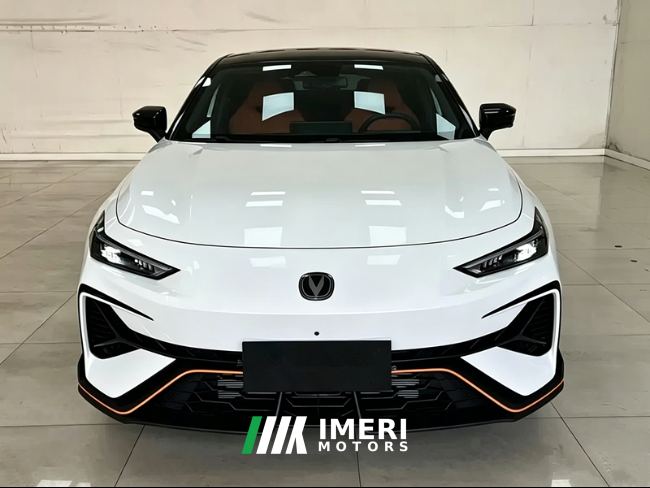 Changan UNI-V 1.5T PHEV Version - ავტომობილი ჩინეთიდან