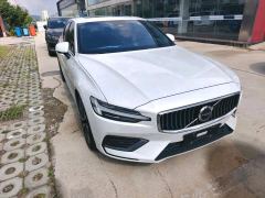 Volvo S60 B4 Smart Luxury Edition - фото 2