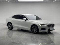 Volvo S60 B4 Intelligent Luxury Edition - ფოტო 3