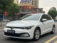 Volkswagen Golf 200TSI DCT - photo 1