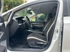 Volkswagen Golf 200TSI DCT - photo 10