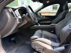 Volvo XC60 B5 AWD Smart Remote Midnight Black Edition - фото 4