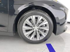 Hongqi E-QM5 500km Travel Edition - photo 6