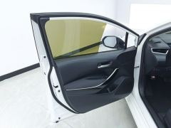 Toyota Corolla Dual-Engine 1.8L E-CVT Pioneer Edition - ფოტო 12
