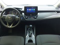 Toyota Corolla Dual-Engine 1.8L E-CVT Pioneer Edition - ფოტო 16