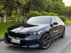 BMW 5 Series 525Li Luxury Package - photo 1