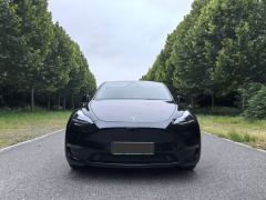 Tesla Model Y Long Range AWD - photo 2