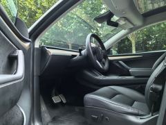 Tesla Model Y Long Range AWD - photo 4
