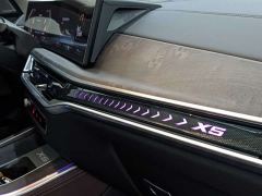 BMW X5 xDrive30Li Deluxe VersionM - ფოტო 18