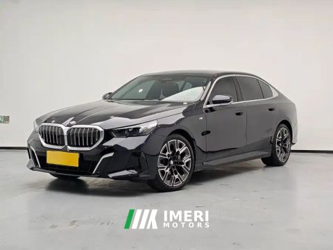 2025 BMW 5 Series 530Li Luxury M Sport Package - ავტომობილი ჩინეთიდან
