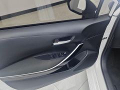 Toyota Corolla Dual-Engine 1.8L Elite Edition - фото 13