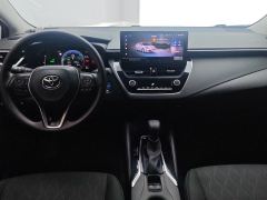 Toyota Corolla Dual-Engine 1.8L Elite Edition - фото 16
