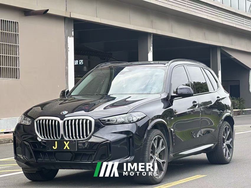 BMW X5 xDrive30Li Deluxe VersionM - ავტომობილი ჩინეთიდან