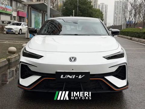 2025 Changan UNI-V Third Generation 2.0T Dynamic Engine Edition - ავტომობილი ჩინეთიდან