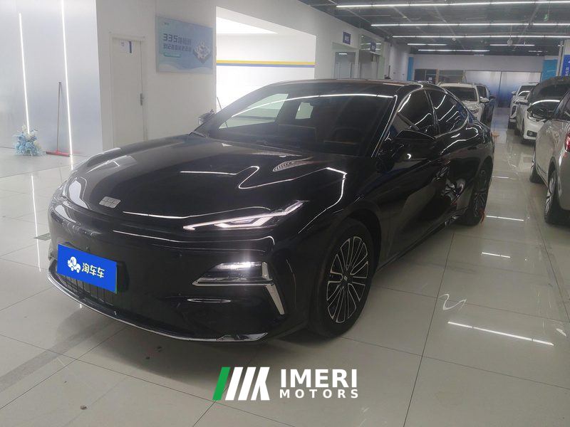 Geely Galaxy Star Shine 8 EM-i 1.5L 130km Exclusive Edition