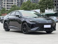 Changan UNI-V 1.5T PHEV Version - photo 3