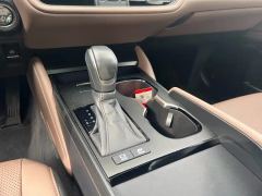 Lexus ES 300h Premium Edition - ფოტო 10