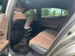 Lexus ES 300h Premium Edition - ფოტო 15