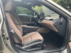 Lexus ES 300h Premium Edition - ფოტო 16
