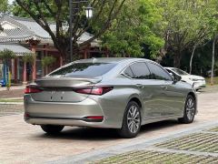Lexus ES 300h Premium Edition - ფოტო 6