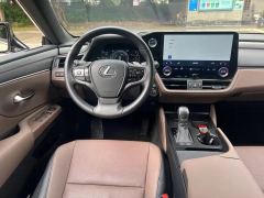 Lexus ES 300h Premium Edition - ფოტო 7