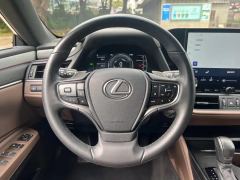 Lexus ES 300h Premium Edition - ფოტო 8