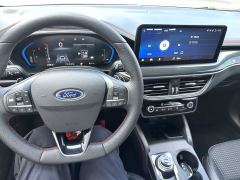 Ford Focus EcoBoost 180 ST Line - photo 4