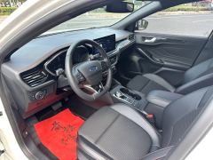 Ford Focus EcoBoost 180 ST Line - photo 5