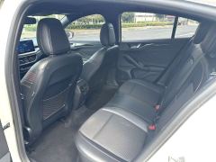 Ford Focus EcoBoost 180 ST Line - photo 6