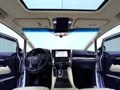 Toyota Alphard Dual-Engine 2.5L Prestige Edition - photo 10
