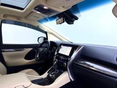 Toyota Alphard Dual-Engine 2.5L Prestige Edition - photo 12