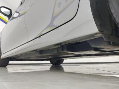 Toyota Camry 2.0GVP Luxury Edition - фото 11