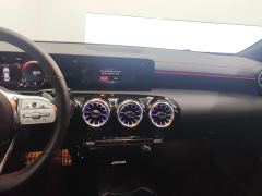 Mercedes-Benz CLA( imported ) CLA (Imported) Facelift CLA 200 - ფოტო 17