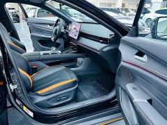 Changan UNI-V 1.5T PHEV Version - ფოტო 9