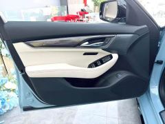 Cadillac CT5 28T Track Performance Edition with Peak Track Package - ფოტო 4