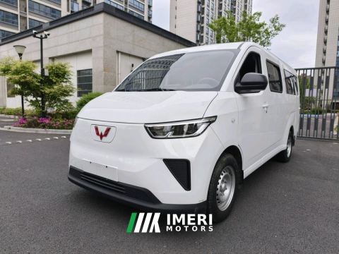 2024 Wuling Yangguang 300km Version Edition 75kW 6 - автомобиль из Китая